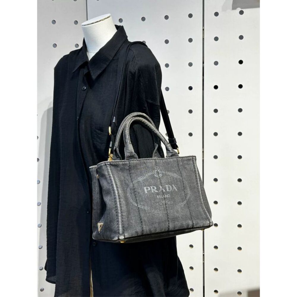 Prada Women Pre-Loved Bag Very Good Condition